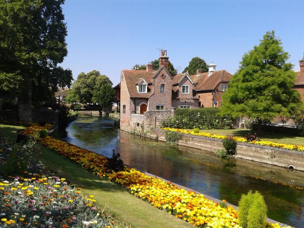The Retro Bed & Breakfast Canterbury Dış mekan fotoğraf